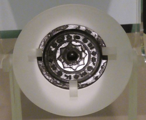 上海博物館珍藏近百萬件文物,件件都是精品,其中一件堪稱國(guó)寶級(jí)